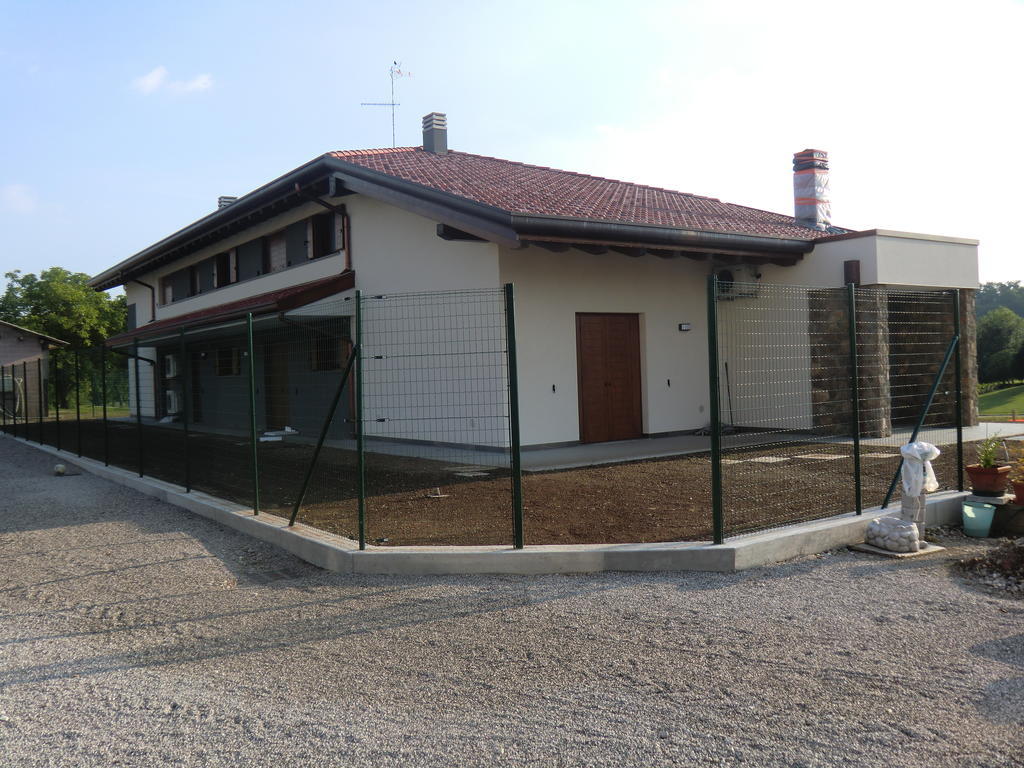 Alloggio Agrituristico Ai Tre Castelli Moruzzo Ngoại thất bức ảnh